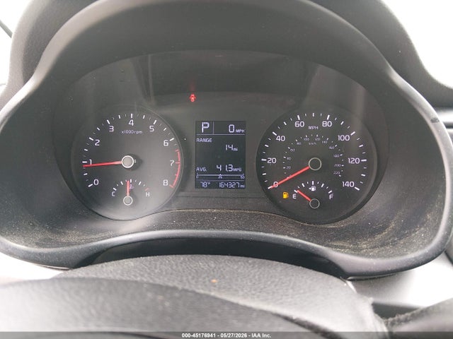 2020 Kia Rio 5-door S მანქანა იყიდება აუქციონზე, vin: 3KPA25AD5LE295136, აუქციონის ნომერი: 45176941