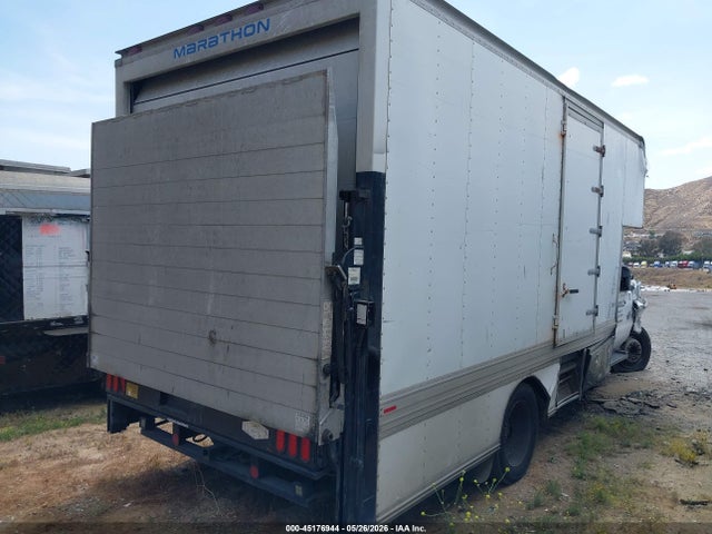 Ford F-550 Chassis Xl 2016 1FDUF5GT1GEA51853 Image 4