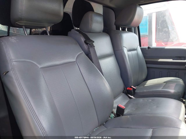 Ford F-550 Chassis Xl 2016 1FDUF5GT1GEA51853 Image 6