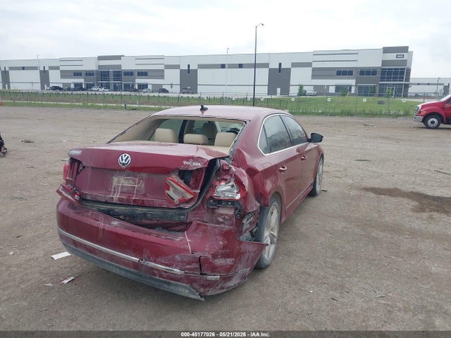 Aukcja sprzedaży 2015 Volkswagen Passat 2.0l Tdi Sel Premium, vin: 1VWCV7A38FC108550, numer aukcji: 45177026