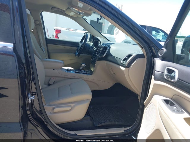 1C4RJFAG7MC793644 Jeep Grand Cherokee Laredo E 4x4