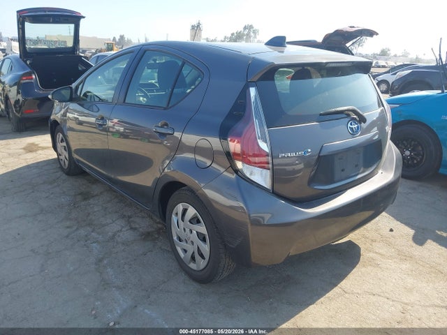 45177085 :رقم المزاد ، JTDKDTB32F1110606 vin ، 2015 Toyota Prius C Two مزاد بيع