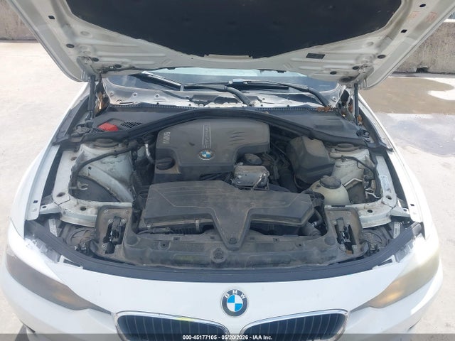 45177105 :رقم المزاد ، WBA3C1C58EK110742 vin ، 2014 Bmw 328i مزاد بيع