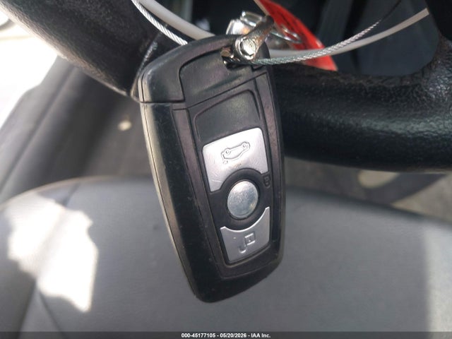 45177105 :رقم المزاد ، WBA3C1C58EK110742 vin ، 2014 Bmw 328i مزاد بيع