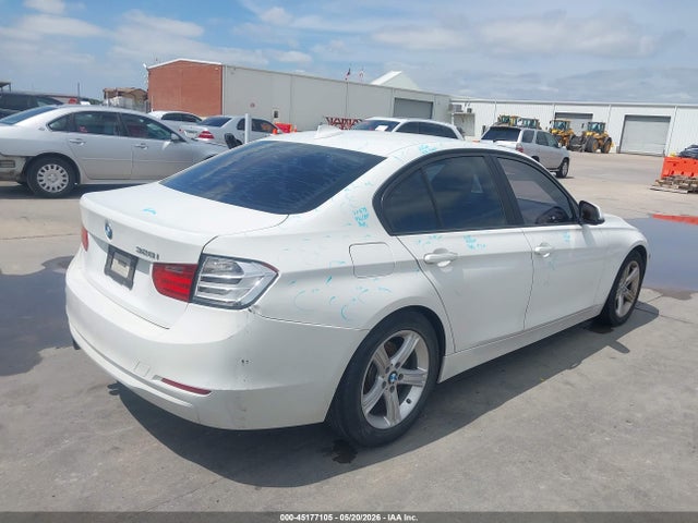 45177105 :رقم المزاد ، WBA3C1C58EK110742 vin ، 2014 Bmw 328i مزاد بيع