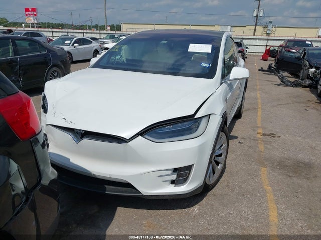 Tesla Model X 60d/70d/75d/90d 2016 5YJXCAE27GF003060 Image 11