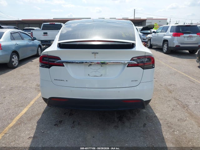 Tesla Model X 60d/70d/75d/90d 2016 5YJXCAE27GF003060 Image 15