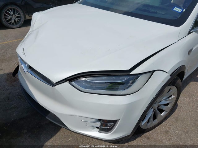 Tesla Model X 60d/70d/75d/90d 2016 5YJXCAE27GF003060 Image 6