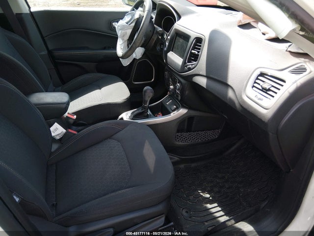 45177116 :رقم المزاد ، 3C4NJCAB3KT677330 vin ، 2019 Jeep Compass Sport Fwd مزاد بيع