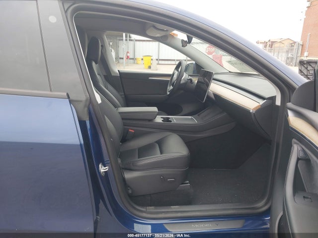 Продаж на аукціоні авто 2023 Tesla Model Y Awd/long Range Dual Motor All-wheel Drive, vin: 7SAYGDEE6PA076599, номер лоту: 45177137