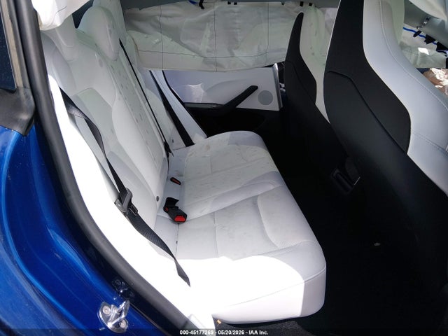 Tesla Model 3 Performance All-wheel Drive 2025 5YJ3E1ET1SF940027 Image 8