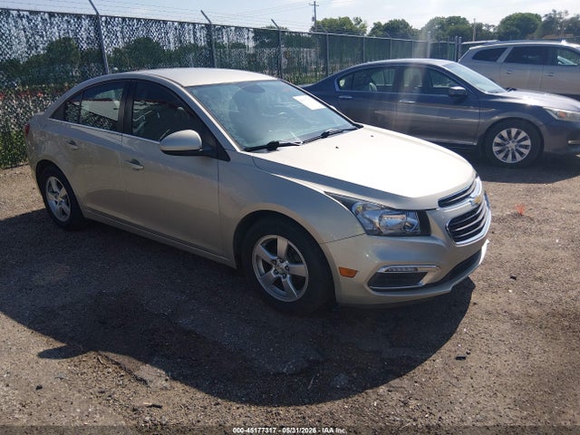 2015 1G1PC5SB5F7152205 main image