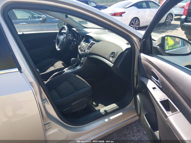 1G1PC5SB5F7152205 Chevrolet Cruze 1lt Auto