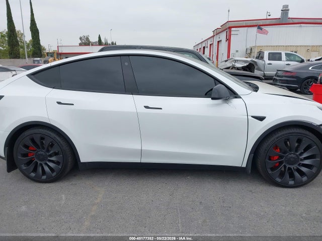 Продажа на аукционе авто 2023 Tesla Model Y Performance Dual Motor All-wheel Drive, vin: 7SAYGDEF4PF611358, номер лота: 45177352