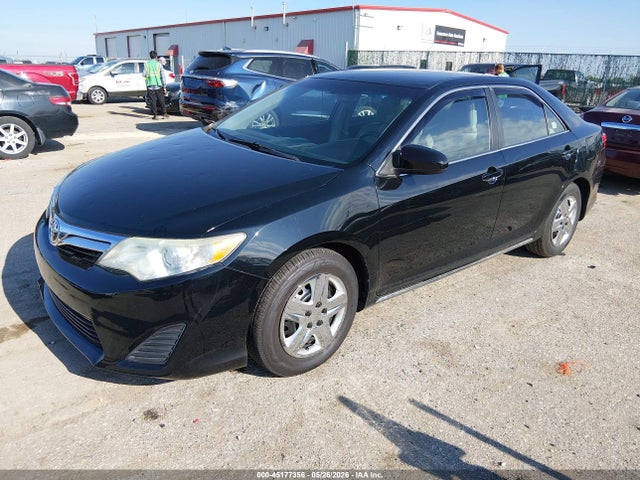 4T4BF1FK1ER409499 Toyota CAMRY LE
