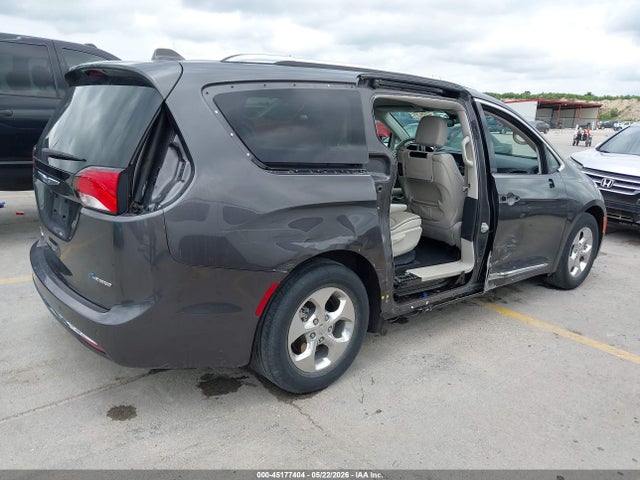 2018 Chrysler Pacifica Hybrid Limited მანქანა იყიდება აუქციონზე, vin: 2C4RC1N70JR230347, აუქციონის ნომერი: 45177404