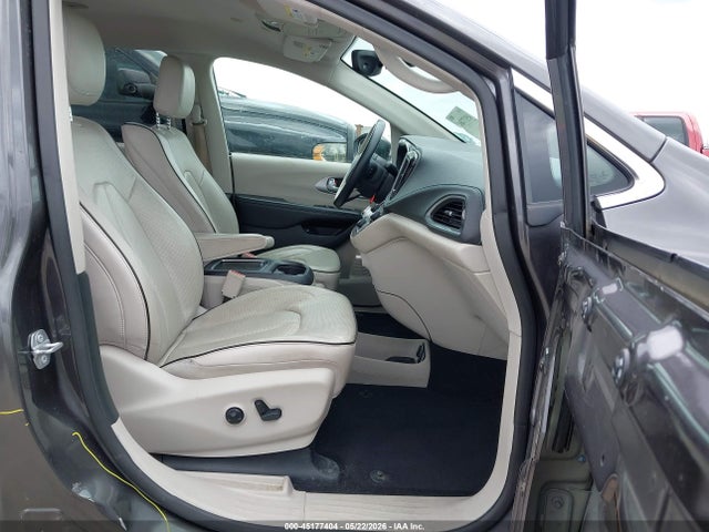 2018 Chrysler Pacifica Hybrid Limited მანქანა იყიდება აუქციონზე, vin: 2C4RC1N70JR230347, აუქციონის ნომერი: 45177404
