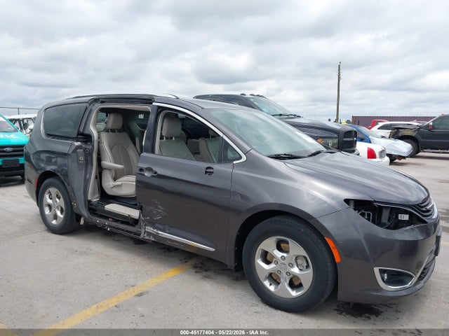 2018 Chrysler Pacifica Hybrid Limited მანქანა იყიდება აუქციონზე, vin: 2C4RC1N70JR230347, აუქციონის ნომერი: 45177404