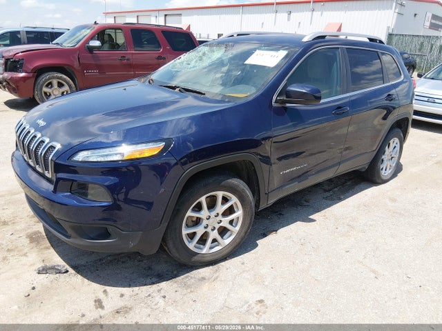 Jeep Cherokee Latitude 2016 1C4PJMCB4GW285941 Image 2