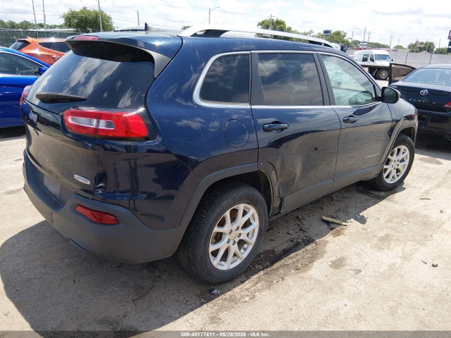 Jeep Cherokee Latitude 2016 1C4PJMCB4GW285941 Image 4