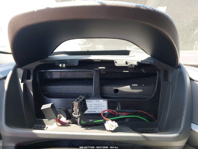 WBY2Z2C51EVX64353 BMW I8