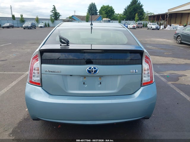 Toyota Prius Two 2015 JTDKN3DUXF1957036 Image 16