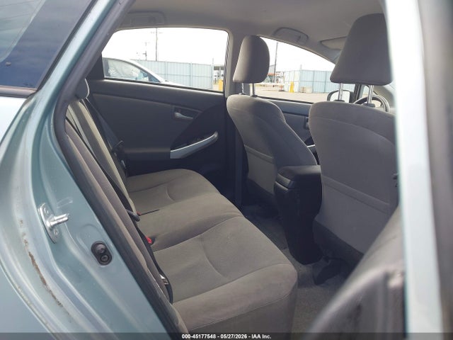 Toyota Prius Two 2015 JTDKN3DUXF1957036 Image 8