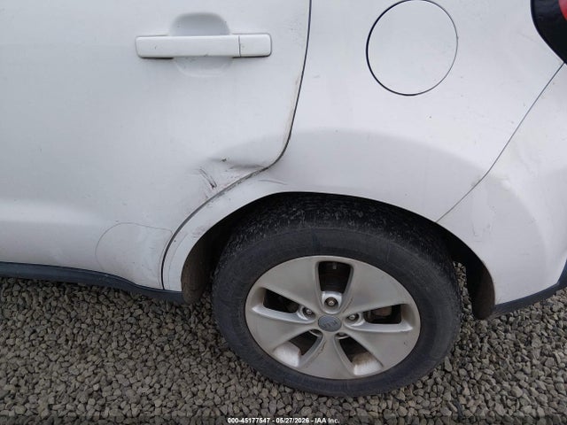 KNDJN2A25E7111448 KIA Soul