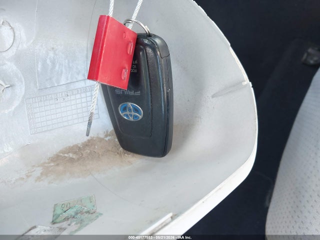 Toyota Prius Two 2016 JTDKBRFU6G3504675 Image 11