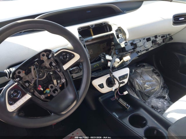 Toyota Prius Two 2016 JTDKBRFU6G3504675 Image 12