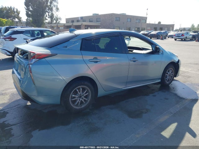 Toyota Prius Two 2016 JTDKBRFU6G3504675 Image 4