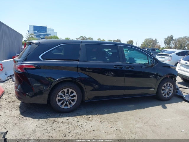 Toyota SIENNA LE 2021 5TDKRKEC2MS029452 Image 14