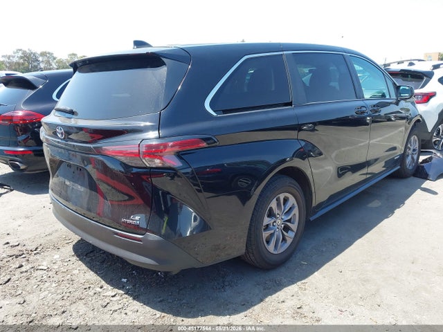 Toyota SIENNA LE 2021 5TDKRKEC2MS029452 Image 4