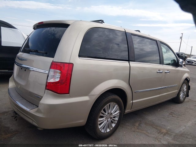 2014 Chrysler Town & Country Limited მანქანა იყიდება აუქციონზე, vin: 2C4RC1GG8ER468577, აუქციონის ნომერი: 45177577