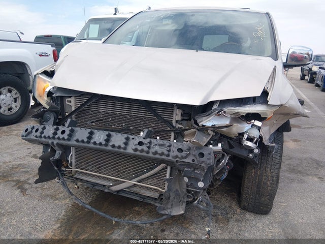 2014 Chrysler Town & Country Limited მანქანა იყიდება აუქციონზე, vin: 2C4RC1GG8ER468577, აუქციონის ნომერი: 45177577