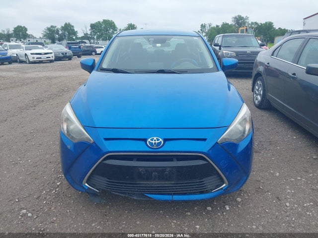 3MYDLBYVXJY323193 Toyota YARIS IA