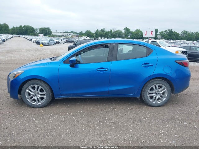 3MYDLBYVXJY323193 Toyota YARIS IA