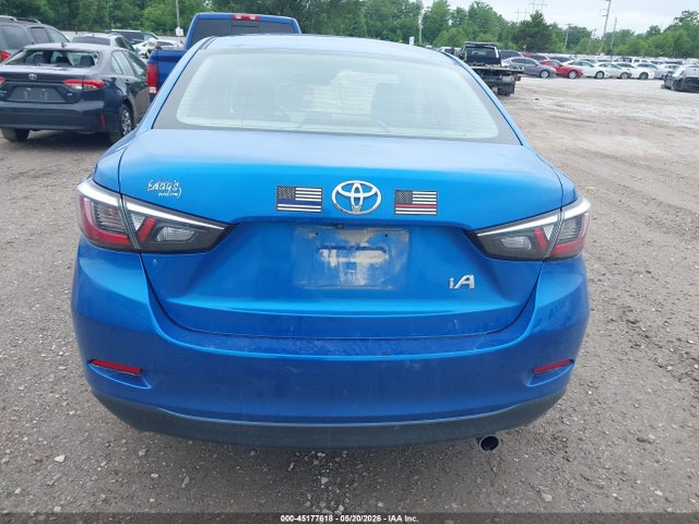 3MYDLBYVXJY323193 Toyota YARIS IA