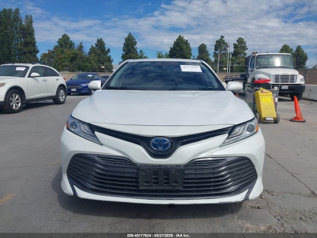 2020 Toyota Camry Xle Hybrid მანქანა იყიდება აუქციონზე, vin: 4T1F31AK9LU540379, აუქციონის ნომერი: 45177624