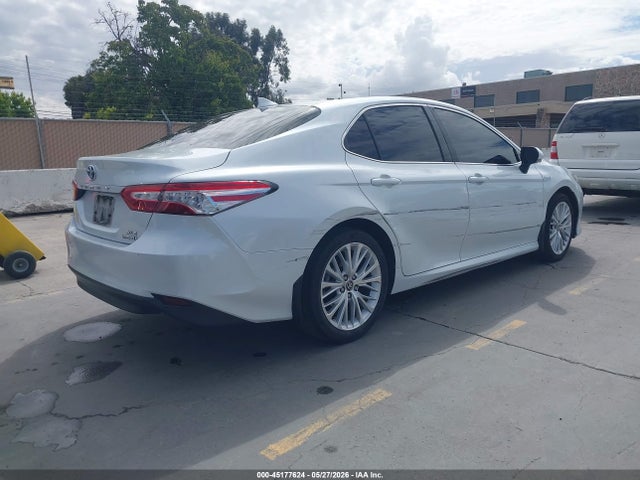 2020 Toyota Camry Xle Hybrid მანქანა იყიდება აუქციონზე, vin: 4T1F31AK9LU540379, აუქციონის ნომერი: 45177624