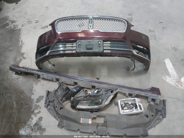 1LN6L9RP8K5604449 Lincoln Continental Reserve