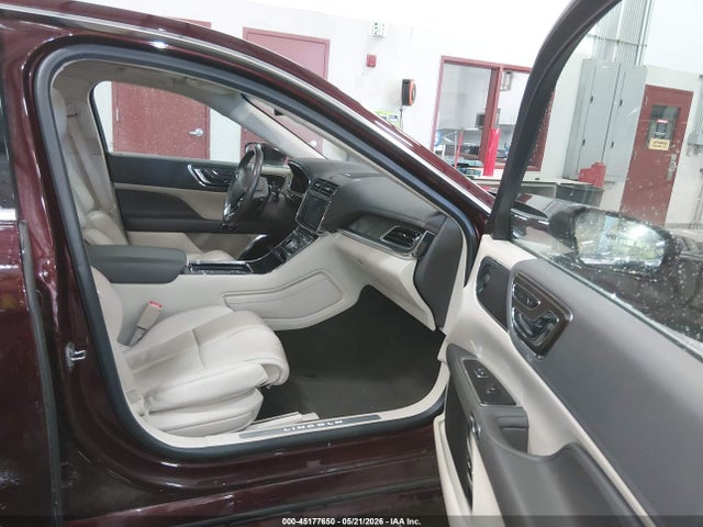1LN6L9RP8K5604449 Lincoln Continental Reserve