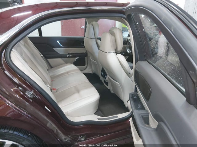 1LN6L9RP8K5604449 Lincoln Continental Reserve