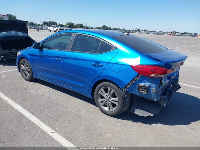 Продажа на аукционе авто 2017 Hyundai Elantra Se, vin: 5NPD84LFXHH047844, номер лота: 45177679