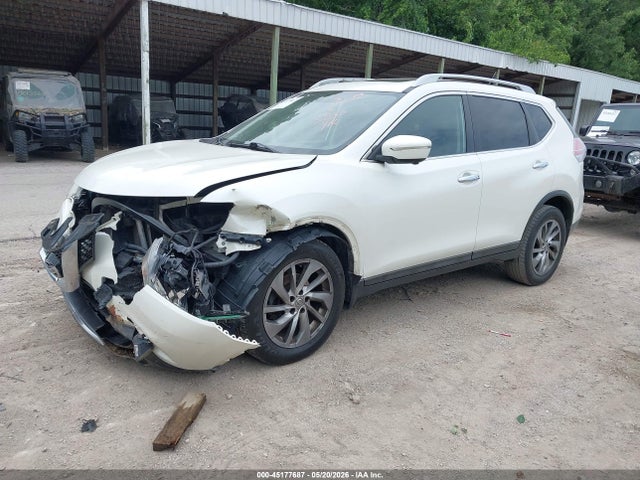 2015 Nissan Rogue Sl მანქანა იყიდება აუქციონზე, vin: 5N1AT2MV2FC773830, აუქციონის ნომერი: 45177687