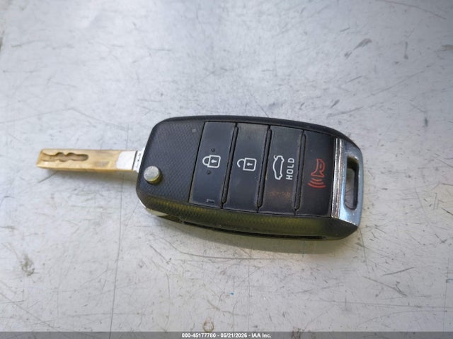 Продаж на аукціоні авто 2017 Kia Optima Lx, vin: 5XXGT4L33HG126317, номер лоту: 45177780