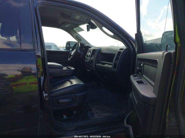 45177872 :رقم المزاد ، 3C6UR4HJ7HG739988 vin ، 2017 Ram 2500 Tradesman  4x2 8' Box مزاد بيع