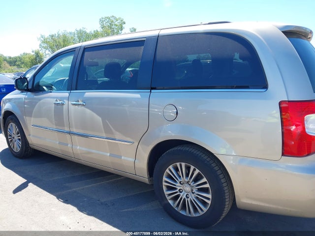 2014 Chrysler Town & Country Touring-l მანქანა იყიდება აუქციონზე, vin: 2C4RC1CG4ER460434, აუქციონის ნომერი: 45177899