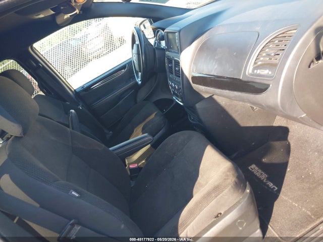 45177922 :رقم المزاد ، 2C4RDGBG1JR152939 vin ، 2018 Dodge Grand Caravan Se Plus مزاد بيع
