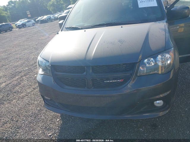 45177922 :رقم المزاد ، 2C4RDGBG1JR152939 vin ، 2018 Dodge Grand Caravan Se Plus مزاد بيع